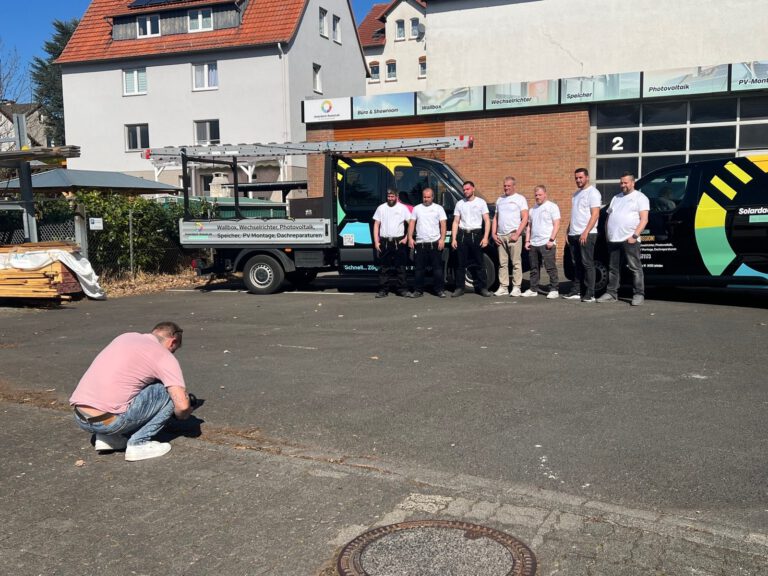 Teamshooting bei MeinDach-Kassel vor dem Betrieb in Lohfelden