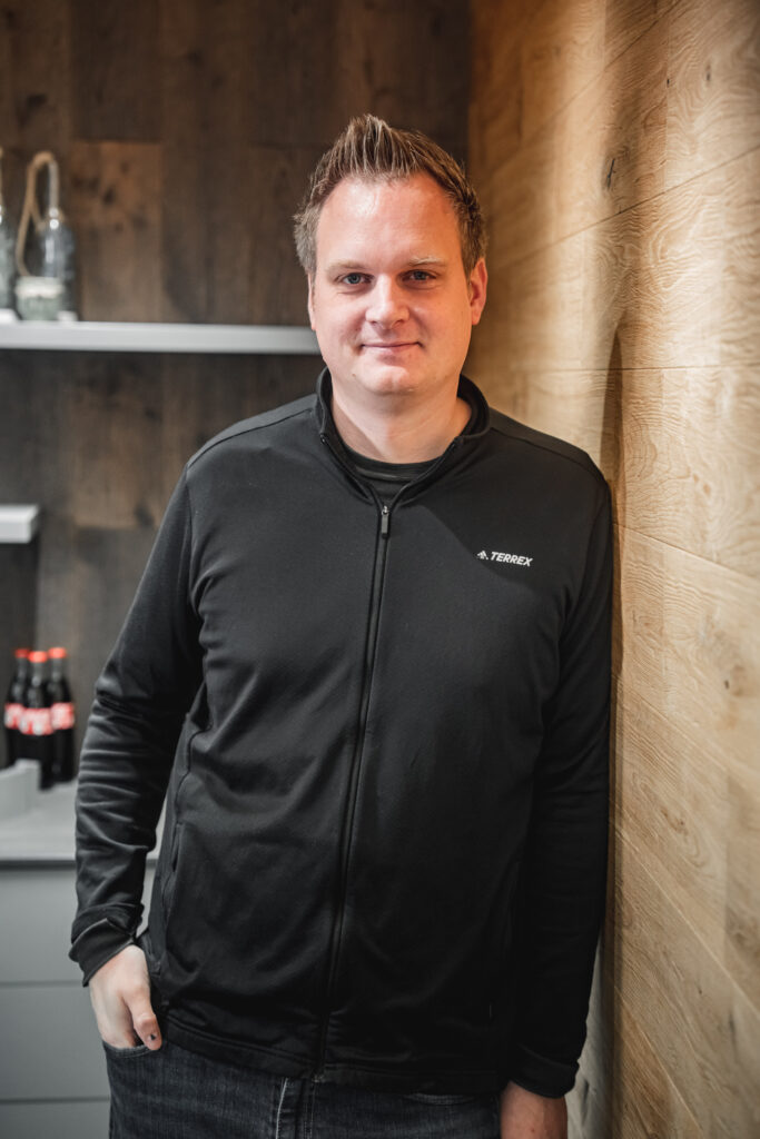 Tobias Rogowski, Rogowski Holzhandlung